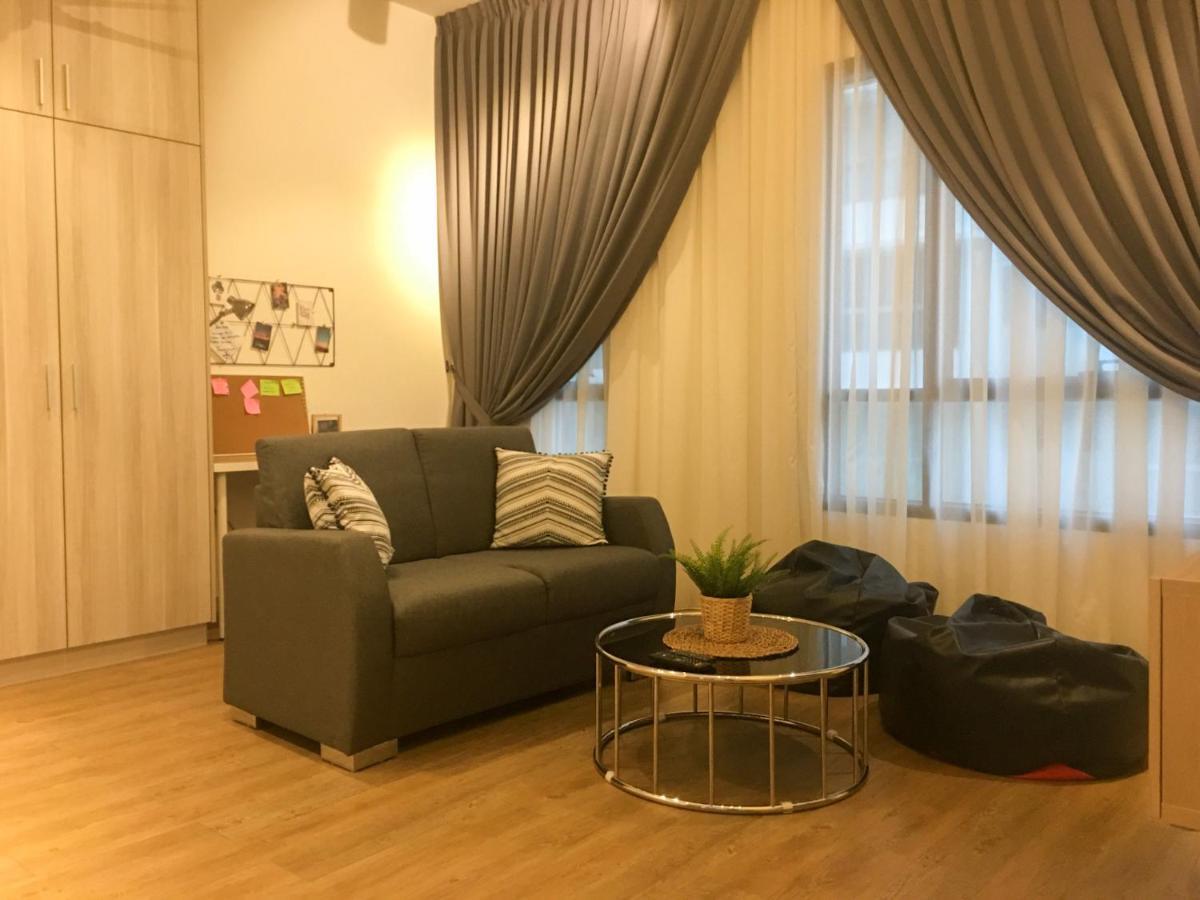 Zayah Homestudio Near Bukit Jalil / Mines เซอรีเคมบางัน ภายนอก รูปภาพ